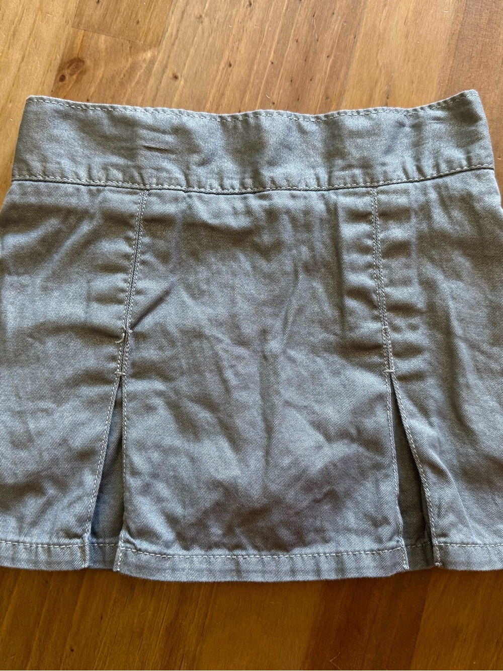 Toughskins Girls shimmery Gray Skort